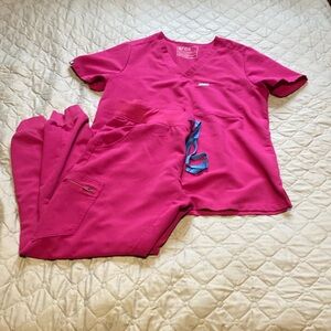 Figs Zamora Jogger and Catarina Scrub Top Set